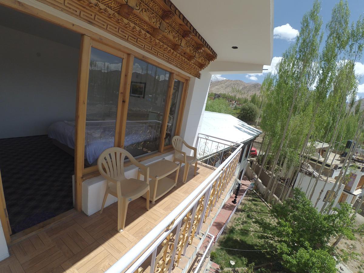 Yangphel Guest House Leh Exterior photo