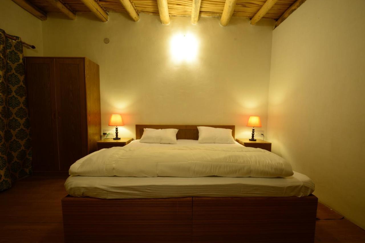 Yangphel Guest House Leh Exterior photo