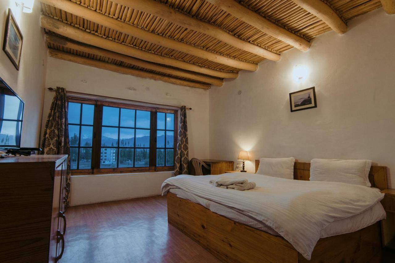 Yangphel Guest House Leh Exterior photo